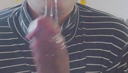 Femboi deep throat's black dildo