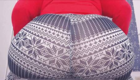 Oiled up BBW PAWG Ass Clapping