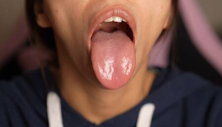 Long Tongue Fetish and Uvula Fetish