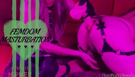 Femdom Fun with the New Honeyplaybox Dildo!