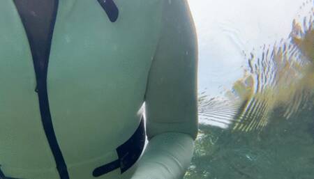 Bond Girl 2; more freediving and zipper play!