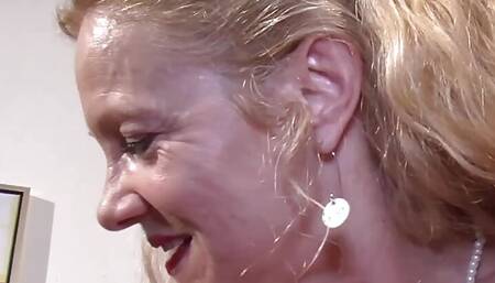 with couple and girlfriend+