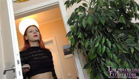 Overnight stay Footjob HD-MP4