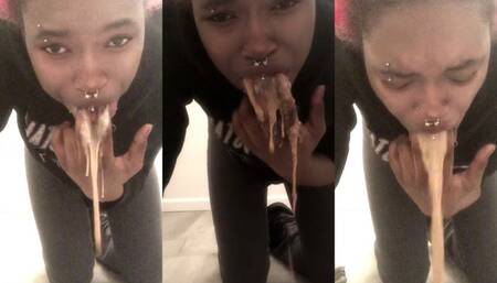 EMETOPHILIA GAGGING AND MOANING WHILE I EMPTY MY BELLY