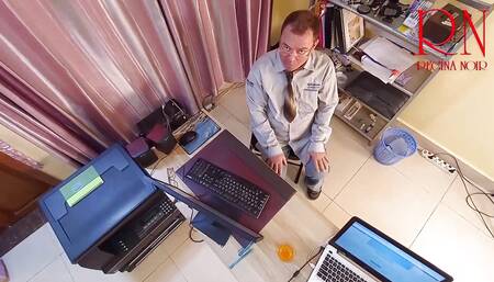 GROW UP LIKE A TOWER. Giant secretary in the office. The manager guy is very surprised by her height. Scene 1