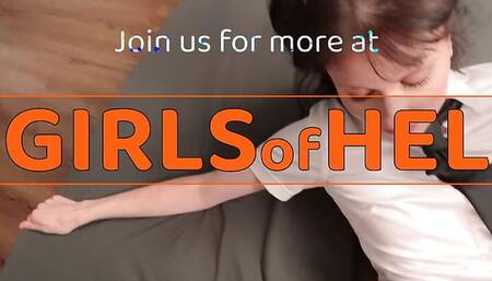 19yo British E Girl Stretches Her Ass so She Can Do Anal