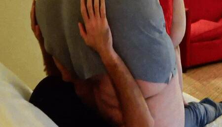 Queen Nora Facesits, Buttdrops, and Tramples Caesar (wmv)