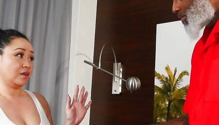 Pussy Smuggler Episode 1