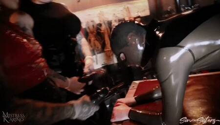 2 Dommes pegging with big strapons on rubber slave - [720p]