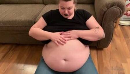 ALICE EATS: BIG BELLY GOTH GIRL VORES ENTIRE CHEERLEADING SQUAD