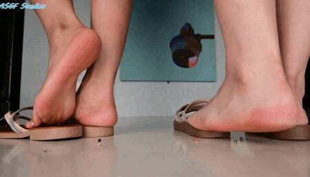 Two new Latina Mamis, crush tease pt 4 - MP4