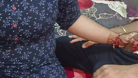 DESI CUMSHOT PLAYED BY SARMILA BHABI