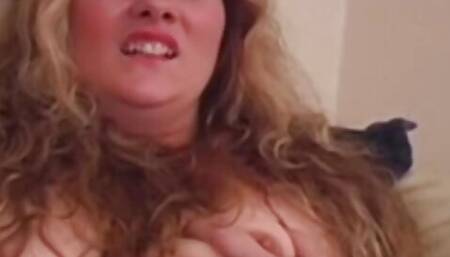 Amateur BBW Masturbating Away