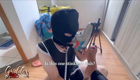 Goddess Kiffa - Thomas Slave Needs to Sniff and Worship Kiffa’s Stinky Feet With No Socks on Nike air max Sneakers - SWEATY FEET - NO SOCKS - STINKY FEET - SMELLY FEET - FOOT WORSHIP - FOOT DOMINATION - FOOT HUMILIATION - FEMDOM - POV