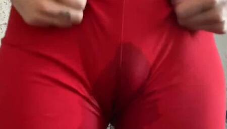 Diana pee in red tights