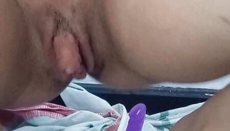 THE HOTTEST BABYSITTER HAVING AN ORGASM WHILE WORKING