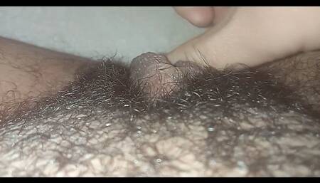 Big clitoris rubbing at home