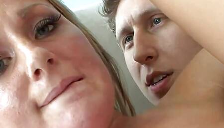 American blonde bitch in search of big cock