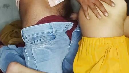 Village girl's video goes viral Hindi video