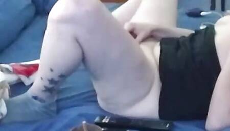 PART 2 PILLOW PRINCESS MASTERBATING ALONE WAITING ON HIM TO SHOWER