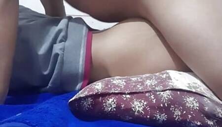 I take off my stepsister's panties