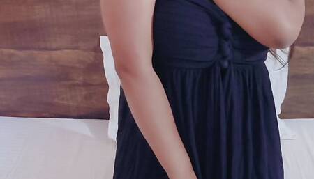 Indian Sexy Hot girl masterbating and enjoying first time in oyo