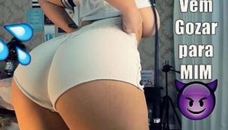 Hot Morena Dancing with Shortinho SOCADO, Hot Rebolano, Going peladinha putting oil on your body and making you come in BOQUINHA dancing reggaeton