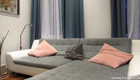 WILD SEX - SEXY LATINA HAS PUSSY SET ON FIRE AND CANT STOP CUMMING AND SQUIRTING - VEORNICA LEAL