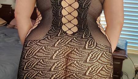 Hotwife in Lingerie waits for Bull and Locks up Cuckold in Chastity Cage!