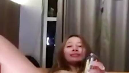 seleb gram mainan dildo pengen ngecrot squirtin penonton