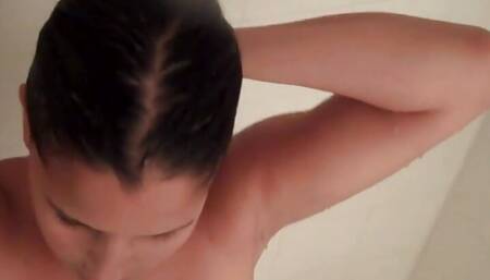 Diamond Kitty Decides To Get Wet And Wild In The Shower