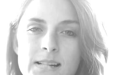 Busty Ashlee Graham smokes while showing off her natural