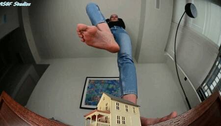 New Model! German MILF! Crushes your home! - MOV