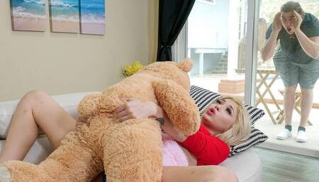 Awesome hard missionary pose sex with a slim teen Sia Lust