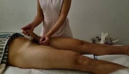 Real happy ending in massage parlor