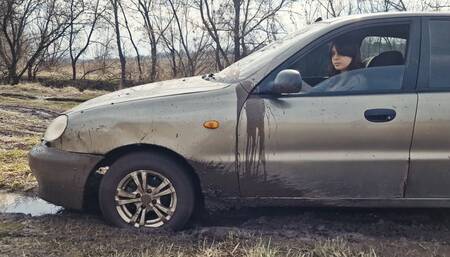 Margot get stuck and has fun