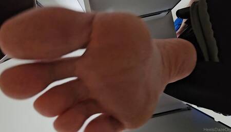 Unaware Giantess Working on Laptop Barefoot Pt 13