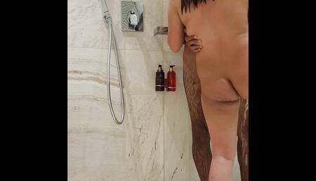 loving and sucking this black cock