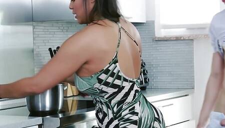 Last Week On MYLF: January 08, 2024 - January 14, 2024 Trailer Compilation