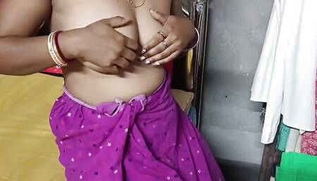 Indian Bhabhi Showing Her Juicy Pussy, Big Sexy Boobs & Hot Figure