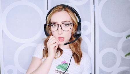 Gamer Girl Loses Bet