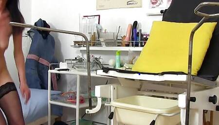 Mature gyno- cam recording of sexy mature woman gyno exam