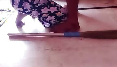 Home maid blowjob.. cheating maid husband cheating