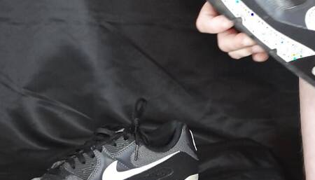 I masturbate and I cum on my sneakers