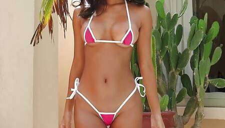 Horny Babe Putri Cinta Showing her Little Wet Pussy