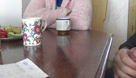 CHOUHA!!! FADIHA!!! I show my dick to my friends moroccan granny!!!