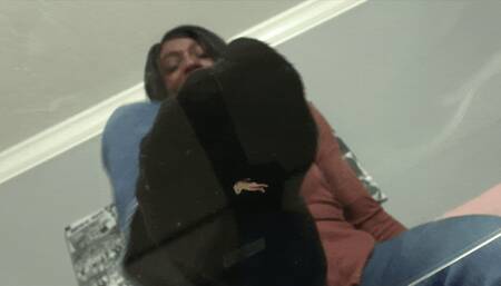 Paris Love Foot Smothers Shrunken Loser Man (HD 1080p MP4)