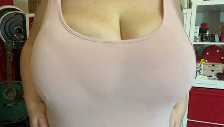 Roxanne Miller - Bras bouncing