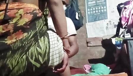 Bhabhi ko raat main utha utha kar choda Hindi odia