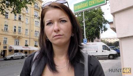 Hunt4k featuring Denisse's cash for sex smut